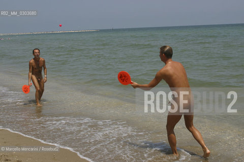 Naturist beach at Lido di Dante (Ravenna), June 2003 - Spiaggia naturista al Lido di Dante (Ravenna), giugno 2003 - ©Marcello Mencarini/Rosebud2