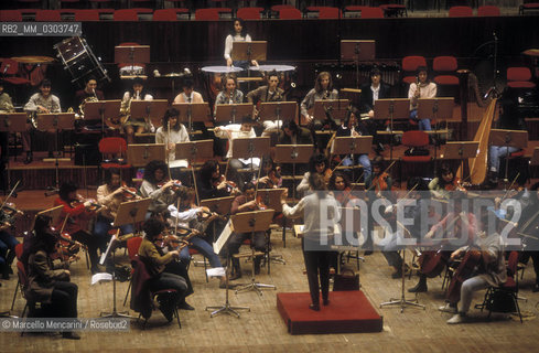 Female orchestra Clara Wieck (1992) / Orchestra femminile Clara Wieck (1992) - ©Marcello Mencarini/Rosebud2