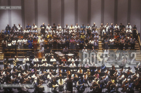 Maggio Musicale Fiorentino Choir and orchestra (about 1990) / Orchestra e coro del Maggio Musicale Fiorentino - ©Marcello Mencarini/Rosebud2