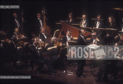 Rome, 1995. Austrian conductor NiKolaus Harnoncourt performing with Concentus Musicus Wien / Roma, 1995. Nicolaus Harnoncourt dirige il Concentus Musicus Wien - ©Marcello Mencarini/Rosebud2