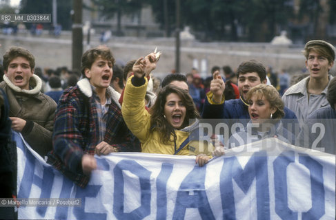 Protest of the Pantera Student Movement, Rome 1985 / Manifestazione di protesta del movimento studentesco della Pantera, Roma 1985 - ©Marcello Mencarini/Rosebud2