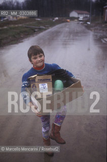 Resnik (Croatia), 1992. Refugee camp / Resnik (Croazia), 1992. Campo profughi - ©Marcello Mencarini/Rosebud2