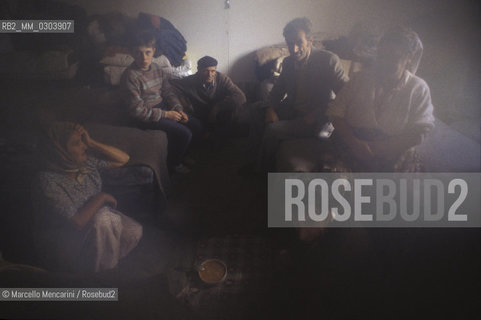 Resnik (Croatia), 1992. Refugee camp / Resnik (Croazia), 1992. Campo profughi - ©Marcello Mencarini/Rosebud2
