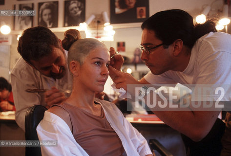 Rome, 1998. Eva Robins during the make-up before performing in Salome based on the Oscar Wildes tragedy and directed by Alberto Casari / Roma, 1998. Lattrice Eva Robins al trucco prima di recitare come protagonista in Salomè, tratto dallomonima tragedia di Oscar Wilde, con la regia di Alberto Casari - ©Marcello Mencarini/Rosebud2