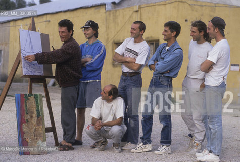 Center for drug addiction rehabilitation Comunità Saman in Latina, 1994. Mario Appignani aka Cavallo Pazzo (Crazy Horse) and others patiens / La Comunità Saman di Latina per la riabilitazione dei tossicodipendenti, 1994. Mario Appignani Cavallo Pazzo e altri pazienti - ©Marcello Mencarini/Rosebud2