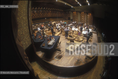 Rome, Pius XII Auditorium at Via della Conciliazione, concert hall of the Santa Cecilia Academy Orchestra (about 1980) / Roma, Auditorium Pio XII in Via della Conciliazione, sede dei concerti dellAccademia di Santa Cecilia (1980 circa) - ©Marcello Mencarini/Rosebud2
