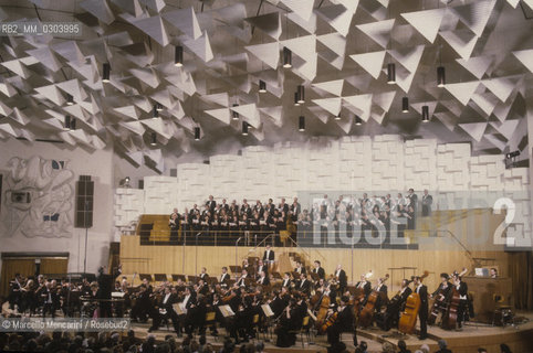 Rome, Pius XII Auditorium at Via della Conciliazione, concert hall of the Santa Cecilia Academy Orchestra (about 1980) / Roma, Auditorium Pio XII in Via della Conciliazione, sede dei concerti dellAccademia di Santa Cecilia (1980 circa) - ©Marcello Mencarini/Rosebud2