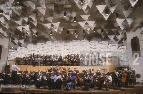 Rome, Pius XII Auditorium at Via della Conciliazione, concert hall of the Santa Cecilia Academy Orchestra (about 1980) / Roma, Auditorium Pio XII in Via della Conciliazione, sede dei concerti dellAccademia di Santa Cecilia (1980 circa) - ©Marcello Mencarini/Rosebud2