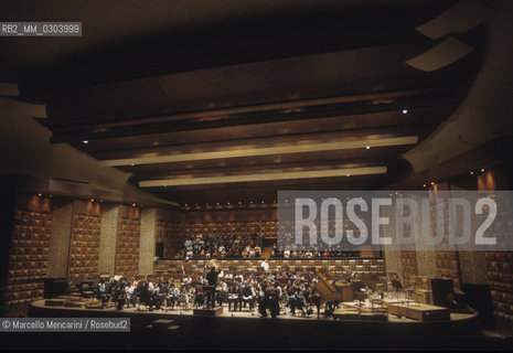 Rome, Pius XII Auditorium at Via della Conciliazione, concert hall of the Santa Cecilia Academy Orchestra (about 1980) / Roma, Auditorium Pio XII in Via della Conciliazione, sede dei concerti dellAccademia di Santa Cecilia (1980 circa) - ©Marcello Mencarini/Rosebud2