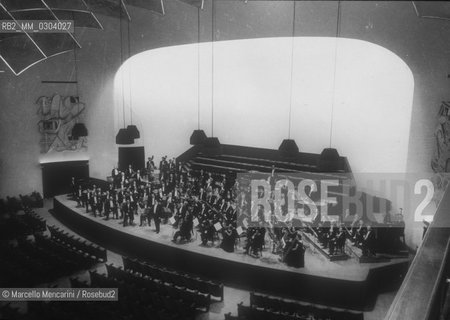 Rome, Pius XII Auditorium at Via della Conciliazione, concert hall of the Santa Cecilia Academy Orchestra, in the sixties / Roma, Auditorium Pio XII in Via della Conciliazione, sede dei concerti dellAccademia di Santa Cecilia, negli anni Sessanta - ©Marcello Mencarini/Rosebud2