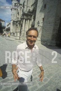Havana (Cuba), July 1999. Italian conductor Claudio Abbado, in Havana on occasion of the musical instruments collection for Cuba promoted by himself / LHavana (Cuba), luglio 1999. Il direttore dorchestra Claudio Abbado, a LAvana in occasione della raccolta di strumenti musicali per Cuba da lui promossa - ©Marcello Mencarini/Rosebud2