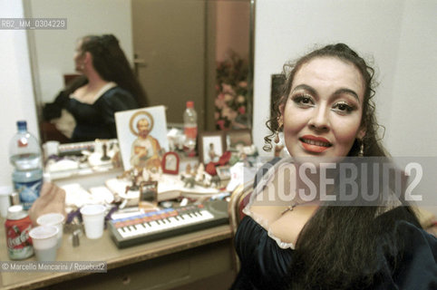 Rome Opera House, January 14, 2000. Soprano Ines Salazar in her dressing room, after performing in Tosca / Roma, Teatro dellOpera di Roma, 14 gennaio 2000. Il soprano Ines Salazar in camerino, dopo aver cantato come protagonista nellopera Tosca con la regia di Franco Zeffirelli - ©Marcello Mencarini/Rosebud2