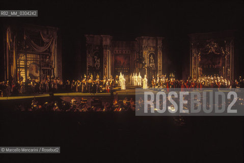Puccinis TOSCA directed by Giuliano Montaldo, Olympic Stadium in Rome 1998 / La TOSCA di Puccini diretta da Giuliano Montaldo, Stadio Olimpico, Roma 1998 - ©Marcello Mencarini/Rosebud2