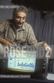 Biella, about 1980. Telebiella, the first private tv station in Italy to break the monopoly of RAI Italian public television. Founder of Telebiella Giuseppe Sacchi / Biella 1980 circa. Telebiella, la prima televisione privata in Italia a rompere il monopolio della RAI: Il fondatore di Telebiella Giuseppe Sacchi  - ©Marcello Mencarini/Rosebud2