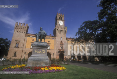 Busseto (Parma). Rocca and monument to composer Giuseppe Verdi, who was born here on October 10, 1813 / Busseto (Parma). Rocca e monumento al compositore Giuseppe Verdi, che qui nacque il 10 ottobre 1813 - ©Marcello Mencarini/Rosebud2