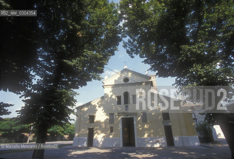 Roncole di Busseto (Parma), Church of San Michele Arcangelo where composer Giuseppe Verdi was baptized / Roncole di Busseto (Parma), Chiesa di San Michele Arcangelo dove il compositore Giuseppe Verdi fu battezzato - ©Marcello Mencarini/Rosebud2