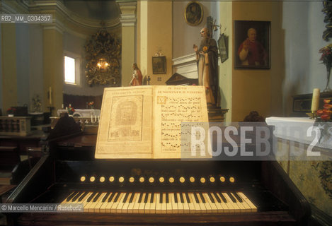 Busseto (Parma), Church of Madonna dei Prati: organ played by composer Giuseppe Verdi as a child. Here he received his first music lessons from priest Paolo Costa, who had met him in the Church of Roncole, another hamlet in Busseto where Verdi was born and lived, noting his passion for music / Busseto (Parma), Santuario della Madonna dei Prati: organo suonato dal compositore Giuseppe Verdi da bambino. Qui Verdi ricevette le prime lezioni di musica dal parroco Paolo Costa, che lo aveva incontrato nella Chiesa di Roncole, altra frazione di Busseto dove Verdi era nato e abitava , notando la sua passione per la musica - ©Marcello Mencarini/Rosebud2