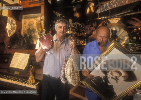 Busseto (Prma). Birthplace of composer Giusepope Verdi. Delicatessen shop Salsamenteria storica Baratta (1999) / Busseto (Parma), città natale del compositore Giuseppe verdi. Salsamenteria storica Baratta (1999) - ©Marcello Mencarini/Rosebud2