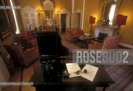 Milan, 2000. Room of the Grand Hotel et de Milan where composer Giuseppe Verdi died / Milano, 2000. Stanza al Grand Hotel et de Milan, dove morì il compositore Giuseppe Verdi - ©Marcello Mencarini/Rosebud2