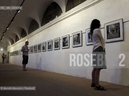 VISA pour limage 2013, photojournalism festival in Perpignan, France. Exhibition of John G. Morris war photos Somewhere in France. Summer ‘44 at the Couvent des Minimes / VISA pour limage 2013, festival del fotogiornalismo di Perpignan. La mostra di John G. Morris Da qualche parte in Francia, estate 44 al Couvent des Minimes - ©Marcello Mencarini/Rosebud2