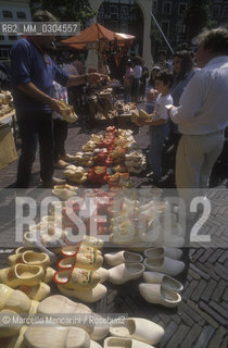 ALKMAAR (Netherlands), Dutch clogs / ALKMAAR (Olanda), zoccoli olandesi - ©Marcello Mencarini/Rosebud2
