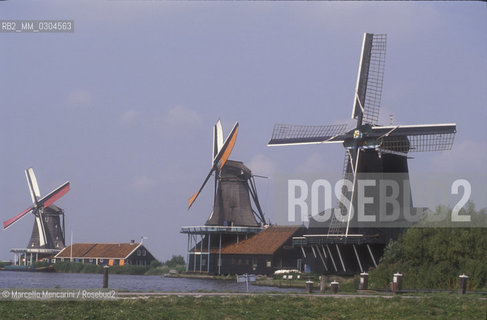 EDAM (Netherlands), Windmills / EDAM (Olanda), Mulini a vento - ©Marcello Mencarini/Rosebud2