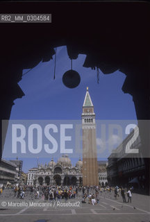 Venice 1998. St. Marks Square viewed from the portico in front of the St. Marks Basilica and the Bell Tower/ Venezia 1998. Piazza San Marco vista dai portici di fronte alla Basilica di San Marco e al campanile - ©Marcello Mencarini/Rosebud2