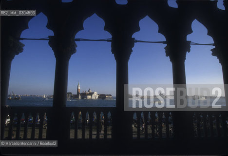 Venice, 1998. St. Marks Column on Piazzetta San Marco  / Venezia, 1998. La colonna di San Marco in piazzetta San Marco - ©Marcello Mencarini/Rosebud2