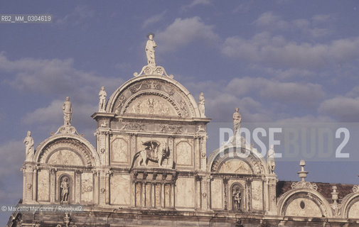 Venice, 1998. Top of the facade of SS. Giovanni and Paolo hospital in Venice / Venezia, 1998. Facciata dell Ospedale SS. Giovanni e Paolo di Venezia - ©Marcello Mencarini/Rosebud2