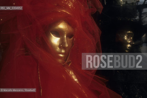 Venice; Carnival 1998. Mask / Carnevale di Venezia 1998. Maschera - ©Marcello Mencarini/Rosebud2