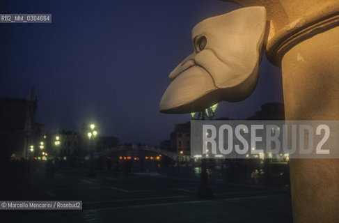 Venice; Carnival 1998. Mask / Carnevale di Venezia 1998. Maschera - ©Marcello Mencarini/Rosebud2