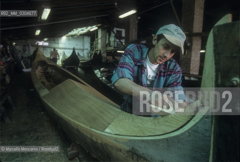 Venice 1998. Squero (gondola yard) / Venezia 1998. Squero (cantiere dove si costruiscono le gondole) - ©Marcello Mencarini/Rosebud2