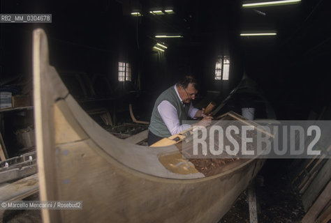 Venice 1998. Squero (gondola yard) / Venezia 1998. Squero (cantiere dove si costruiscono le gondole) - ©Marcello Mencarini/Rosebud2
