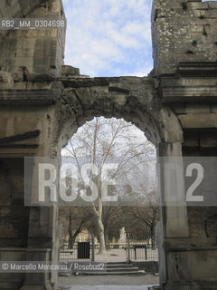 Nîmes, France. The temple of Diane in the Fountain gardens (Jardins de la Fontaine) / Nîmes, Francia. Il Tempio di Diana nei Giardini de la Fontaine - ©Marcello Mencarini/Rosebud2