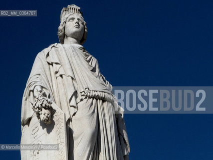 Nîmes, France. The main statue of the Pradier Fountain (Fontaine Pradier), that represents the city of Nimes in the form of woman / Nîmes, Francia. La statua principale della Fontana Pradier, che rappresenta la città di Nîmes in forma di donna - ©Marcello Mencarini/Rosebud2