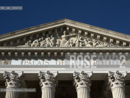 Nîmes, France. Palace of Justice / Nîmes, Francia. Palazzo di Giustizia - ©Marcello Mencarini/Rosebud2