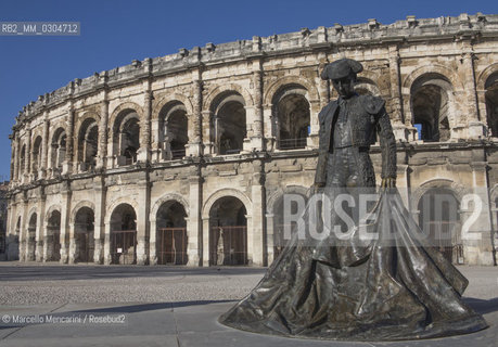 Nimes, France. Monument to Matador by Sara Carone (1994) in front of the Arena / Nimes, Francia. Monumento al Torero, opera di Sara Carone (1994), davanti allArena - ©Marcello Mencarini/Rosebud2
