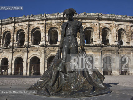 Nimes, France. Monument to Matador by Sara Carone (1994) in front of the Arena / Nimes, Francia. Monumento al Torero, opera di Sara Carone (1994), davanti allArena - ©Marcello Mencarini/Rosebud2