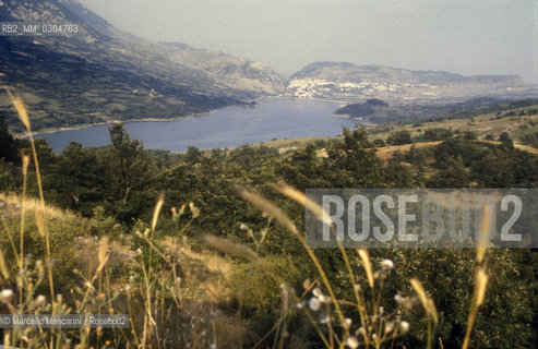 Parco Nazionale dAbruzzo, Lago di Barrea presso Pescasseroli / Abruzzo National Park, Lake Barrea near Pescasseroli - ©Marcello Mencarini/Rosebud2