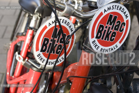 Amsterdam . Bike rental / Amsterdam. Noleggio di biciclette - ©Marcello Mencarini/Rosebud2