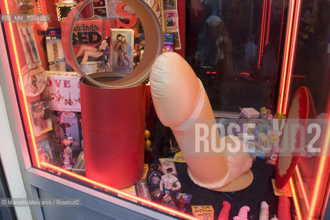 Amsterdam. Sex shop in the Red Light District - ©Marcello Mencarini/Rosebud2