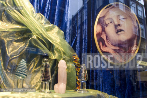 Amsterdam. Sex shop in the Red Light District - ©Marcello Mencarini/Rosebud2