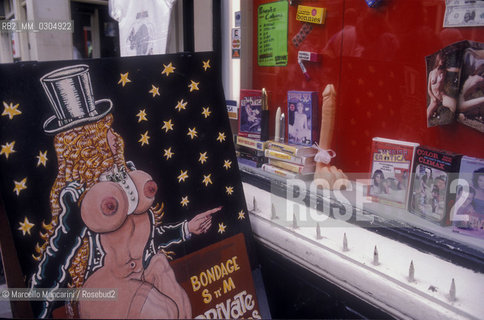 Sex shop in AMSTERDAM  / AMSTERDAM, sexy shop ©Marcello Mencarini/Rosebud2
