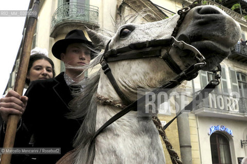 Arles, Provence, May 1, 2013. Fête des Gardians, a festival dedicated to Camargue cowboys and wild bulls / Arles, Provenza, 1° maggio 2013. Fête des Gardians, la festa dedicata ai mandriani ella Camargue e ai tori - ©Marcello Mencarini/Rosebud2