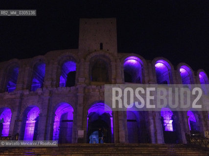 Arles, France, December 21, 2013. The Arena illuminated / Arles, Francia, 21 dicembre 2013. LArena illuminata - ©Marcello Mencarini/Rosebud2