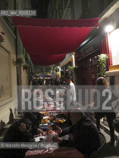 Arles, Provence, El Paseo Restaurant in rue des Thermes / Arles, Provenza, ristorante El Paseo in rue des Thermes - 2014 Marcello mencarini
 ©Marcello Mencarini/Rosebud2