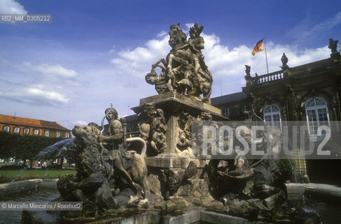 BAYREUTH, Neues Schloss (New Palace). Fountain / BAYREUTH, Neues Schloss, Fontana ©Marcello Mencarini/Rosebud2