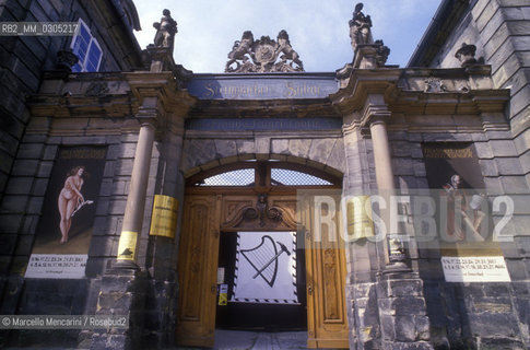 Piano factory and school in Bayreuth (1993 ) / Fabbrica e scuola di pianoforte a Bayreuth - ©Marcello Mencarini/Rosebud2