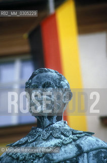 Statue of Maximilian II king of Bavaria in the Altes Schloss Ermitage (Ermitage Castle) in Bayreuth / Statua di Maximilian II re di Baviera nellAltes Schloss Ermitage (Castello dellErmitage) di Bayreuth - ©Marcello Mencarini/Rosebud2