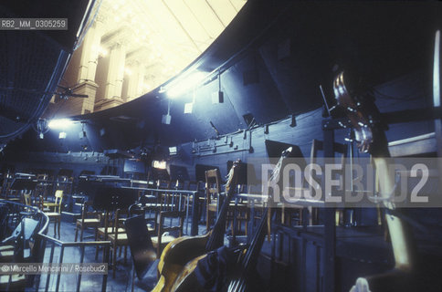 Interior view of the Bayreuth Festspielhaus (1993) / Interno del Festspielhaus di Bayreuth (1993) - ©Marcello Mencarini/Rosebud2